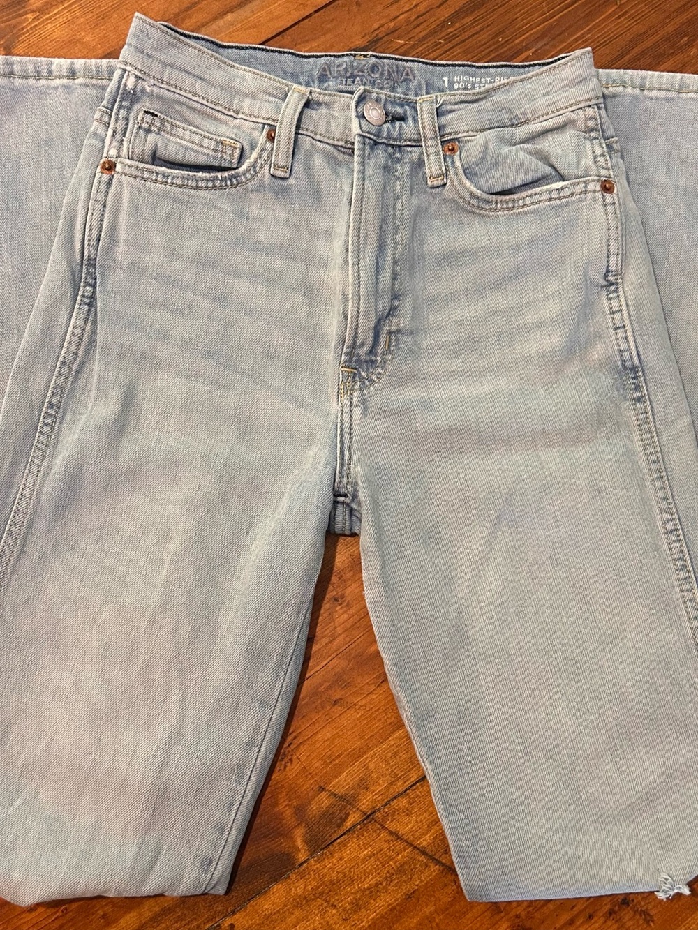Arizona Jean Company Light Blue Highest-Rise 90’s Straight Leg Jeans